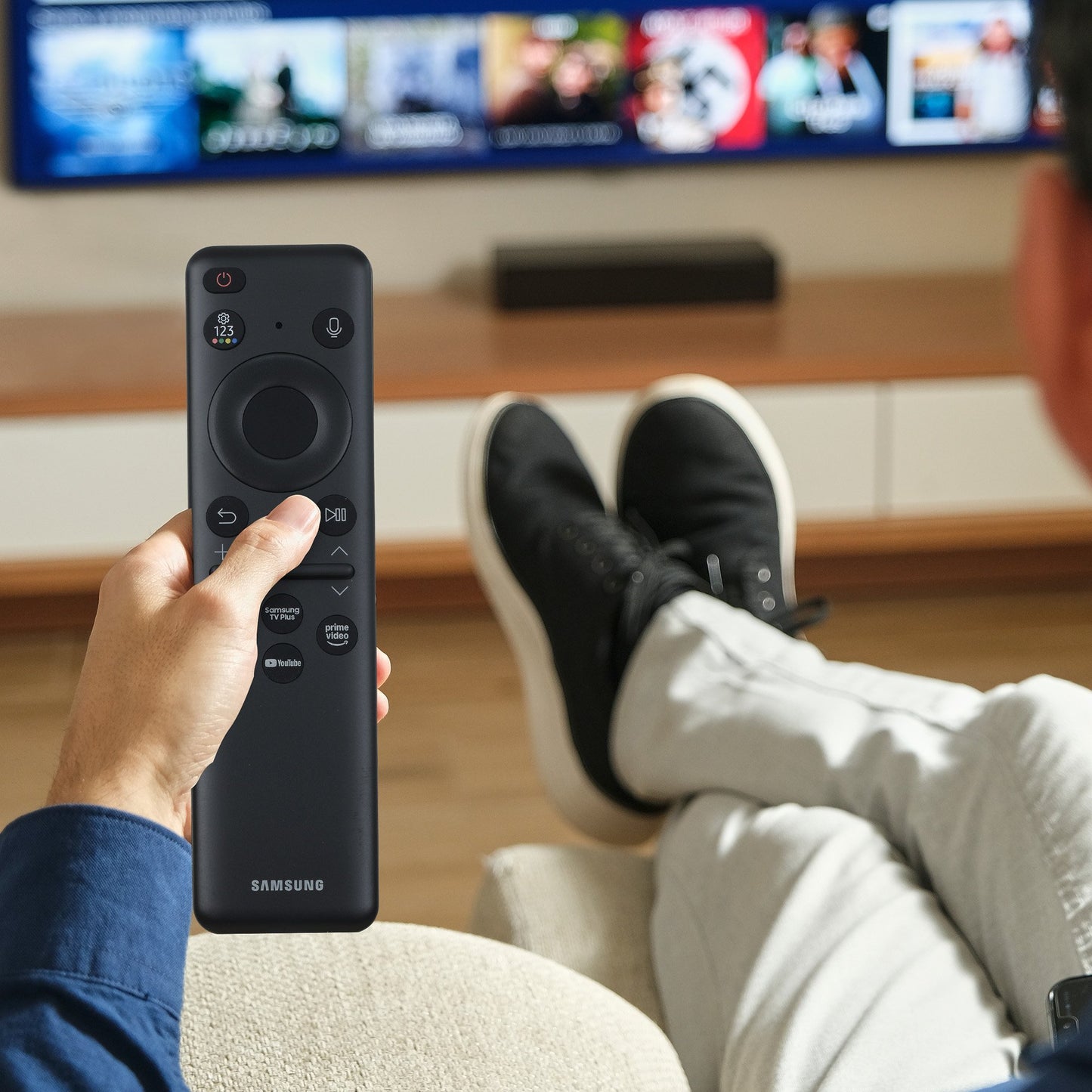 Samsung Solar Powered Smart TV Remote Control Voice Function BN59-01500M